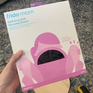 SOLD! 🌟 New Frida Mom Delivery Gown